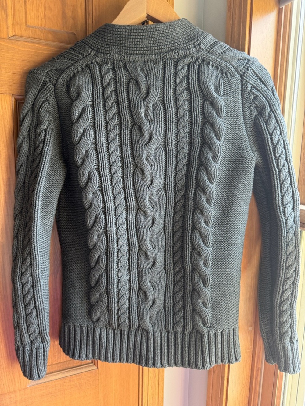 L.L. Bean Charcoal Gray Cable Fisherman Knit Button Cardigan Women’s Small - Picture 6 of 6